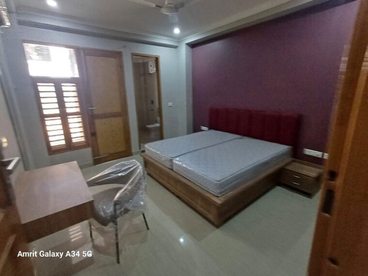 Living Room, sector 42 3 Bedroom 240 Sq.Yd. Builder Floor In Sector 42 Gurgaon 10591523