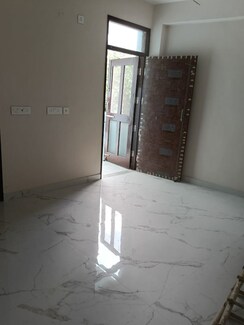2 BHK + Store Room Apartment For Rent in RWA Apartments Sector 19