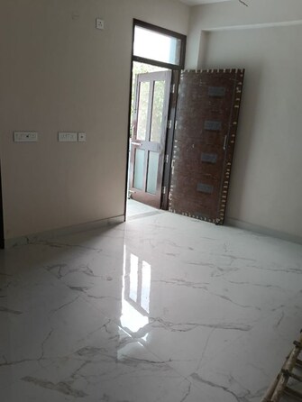 2 BHK + Store Room Apartment For Rent in RWA Apartments Sector 19 in Sector 19, Noida