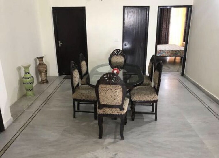 Gym, ifs-villas 2 Bedroom 300 Sq.Mt. Independent House In Chi Ii Greater Noida Greater Noida 10591527