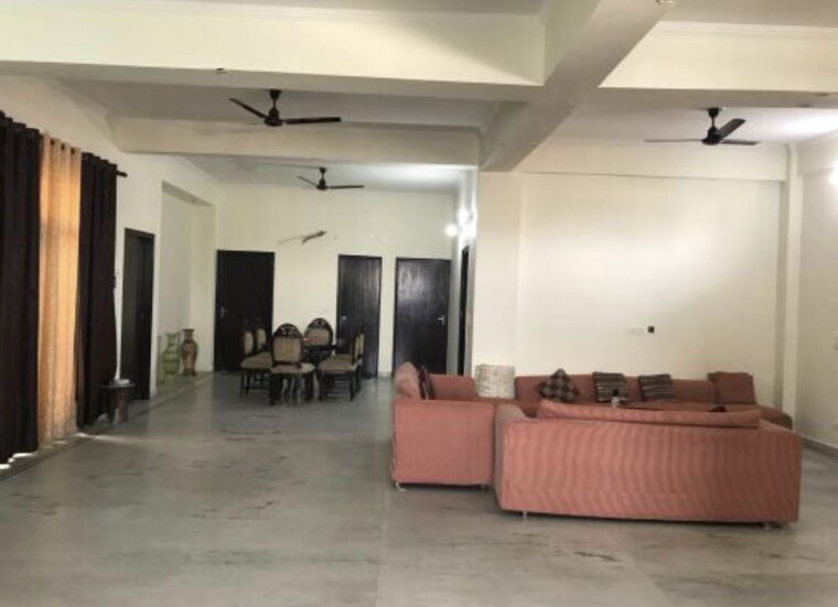 Parking, ifs-villas 2 Bedroom 300 Sq.Mt. Independent House In Chi Ii Greater Noida Greater Noida 10591527