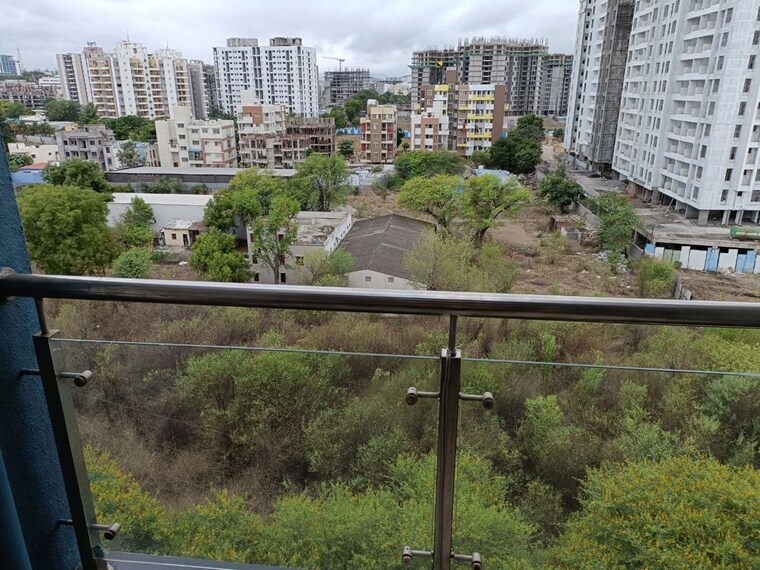 Balcony, wakad 1 Bedroom 700 Sq.Ft. Apartment In Wakad Pune 10591515