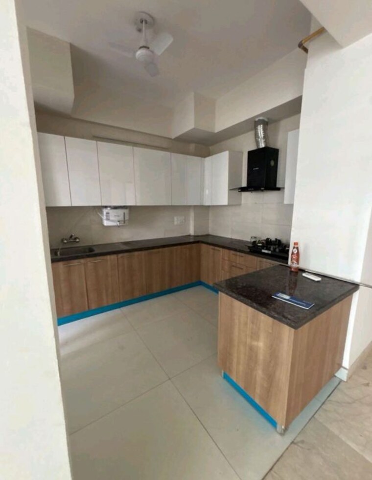 Kitchen, parx-laureate 3 Bedroom 3300 Sq.Ft. Apartment In Sector 108 Noida 10591569
