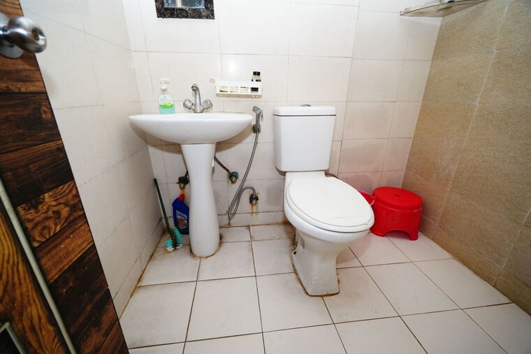 Bathroom, habitech-panch-tatva 2 Bedroom 940 Sq.Ft. Apartment In Tech Zone 4 Greater Noida Greater Noida 10591580