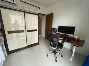 Team Area in 1 BHK Apartment at City View Building, Worli – for Rent