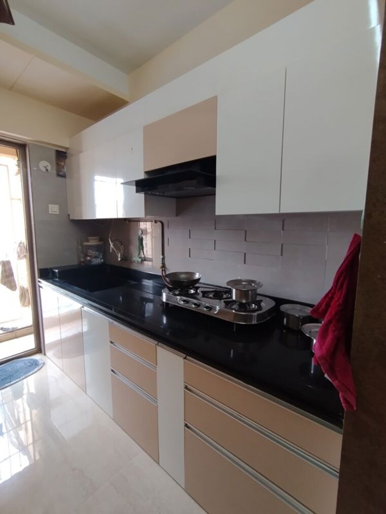 Kitchen, madhav-palacia 2 Bedroom 700 Sq.Ft. Apartment In Ghodbunder Road Thane 10591594