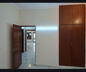 Room in 3 BHK Builder Floor at Uday Park – for Rent
