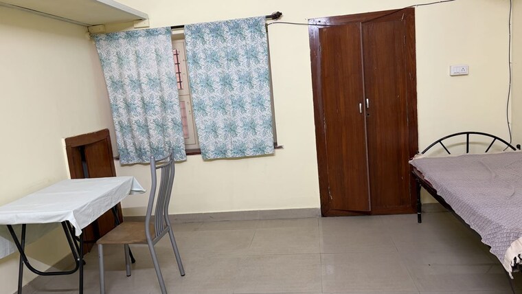 Room, shanthi nagar Pg For Girls In Shanthi Nagar 10548441