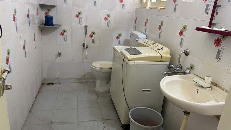 Washroom, shanthi nagar Pg For Girls In Shanthi Nagar 10548441