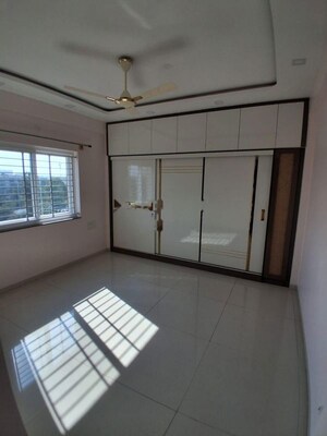 Room in 2 BHK Apartment at Prestige Primrose Hills, Banashankari 6th Stage – for Rent