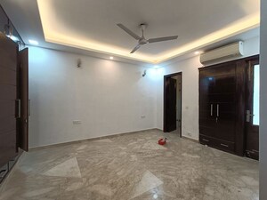 Room in 3 BHK Builder Floor at Pamposh Enclave – for Sale