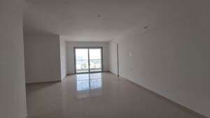 Room in 2 BHK Apartment at Shyam Saran Society, Koregaon Park – for Rent