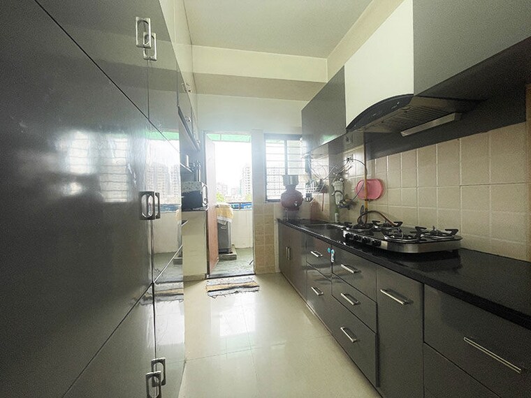 Kitchen, jivraj park 2 Bedroom 125 Sq.Yd. Apartment In Jivraj Park Ahmedabad 10591664