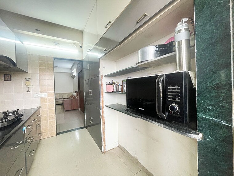 Kitchen, jivraj park 2 Bedroom 125 Sq.Yd. Apartment In Jivraj Park Ahmedabad 10591664