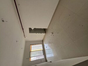 Furnished Amenities in 2 BHK Apartment at Avant Hillway, Goregaon East – for Rent