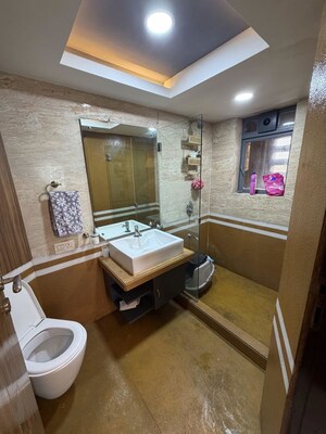 Living Room in 4 BHK Apartment at Hicons Enclave, Khar West – for Rent