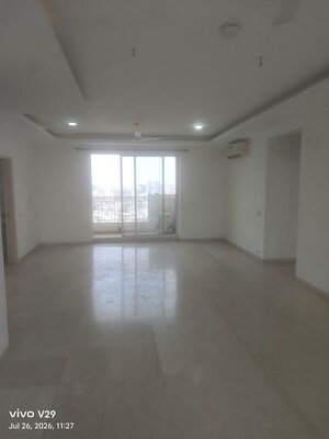 Room in 3 BHK Apartment at Pragati Hills, Sector 47 – for Rent