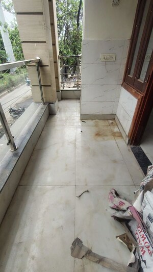 Balcony in 2 BHK Builder Floor at Vasundhara Sector 3 – for Sale