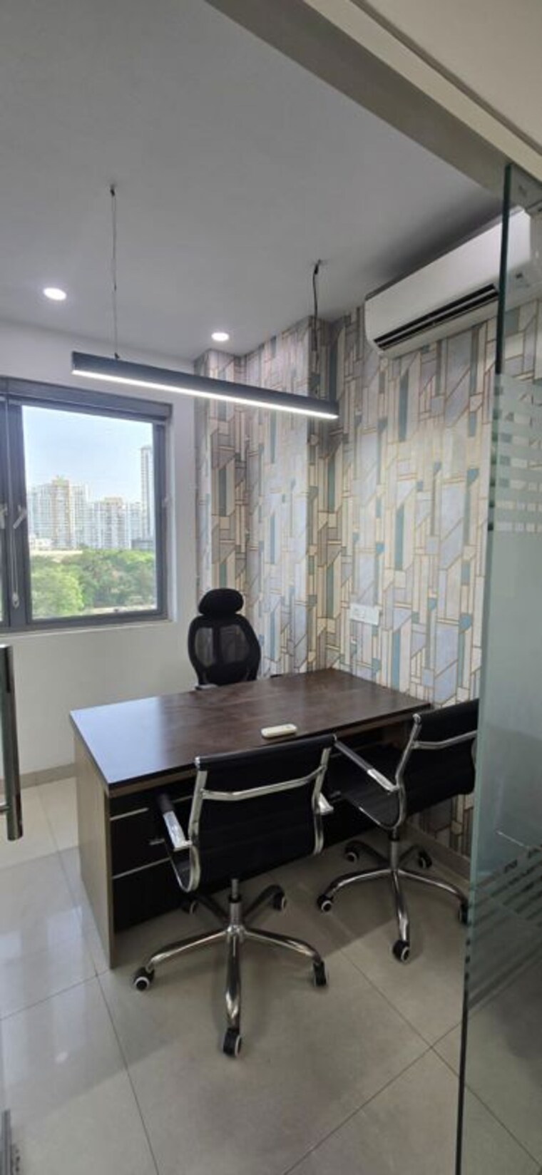 Team Area, emaar-emerald-plaza Commercial Office Space 641 Sq.Ft. In Sector 65 Gurgaon 10591743