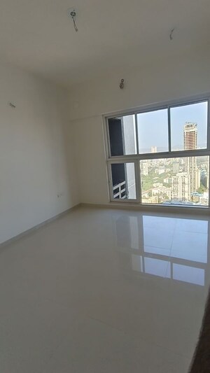 Room in 2 BHK Apartment at L & T Rejuve 360 Tower A, Mulund West – for Rent