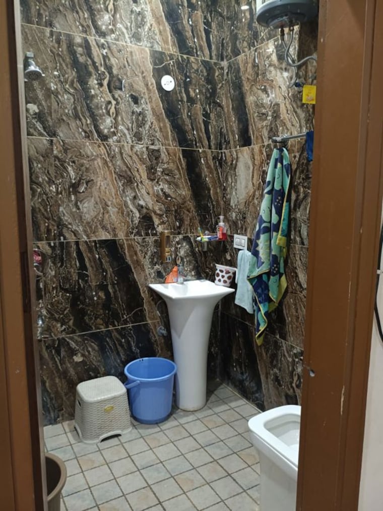 Attached Bathroom, kharar mohali road 2 Bedroom 1150 Sq.Ft. Apartment In Kharar Mohali Road Kharar 10591777