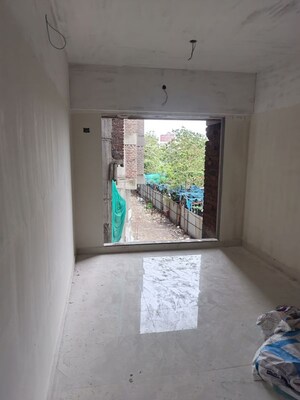 Room in 1 BHK Apartment at Ravi Gaurav Discovery, Malad West – for Sale