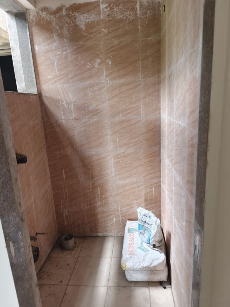 Bathroom, ravi-gaurav-discovery 1 Bedroom 445 Sq.Ft. Apartment In Malad West Mumbai 10591782