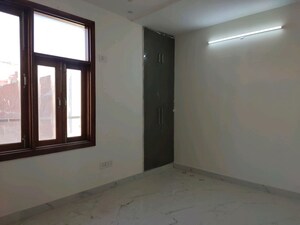 Room in 1 BHK Builder Floor at Chattarpur – for Rent