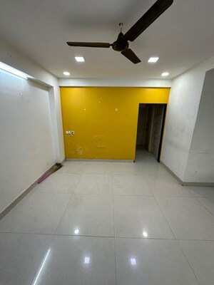 2 BHK Apartment For Rent in Yashodhan Apartments Andheri, Andheri West