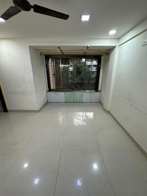 Master Bedroom in 2 BHK Apartment at Yashodhan Apartments Andheri, Andheri West – for Rent