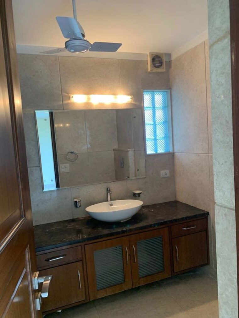 Kitchen, defence colony 3 Bedroom 2925 Sq.Ft. Builder Floor In Defence Colony Delhi 10591808