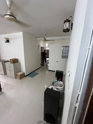 Team Area in 2 BHK Apartment at Dimples Gayatri Avenue, Kandivali East – for Rent
