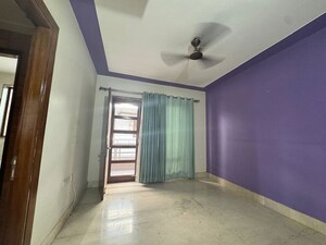 Room in 2 BHK Builder Floor at Ardee City, Sector 52 – for Rent