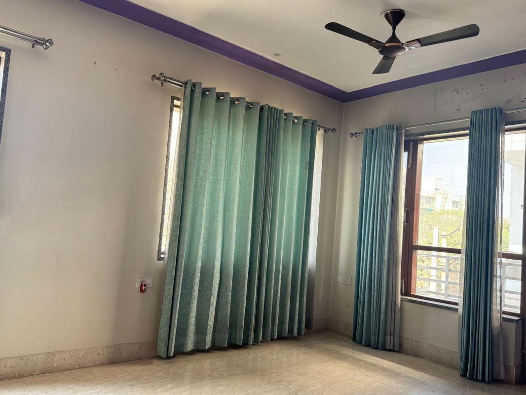 2 BHK 950 Sq.Ft. Builder Floor in Ardee City