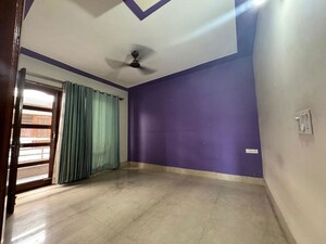 Room in 2 BHK Builder Floor at Ardee City, Sector 52 – for Rent