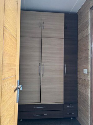 Room in 2 BHK Builder Floor at Ardee City, Sector 52 – for Rent