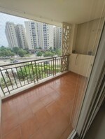 3.5 BHK + Servant Room 2400 Sq.Ft. Apartment in Cedar Luxuria