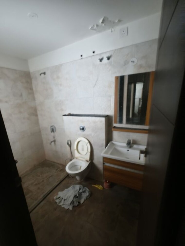Bathroom, cedar-luxuria 3.5 Bedroom 2400 Sq.Ft. Apartment In Sanganer Jaipur 10591838