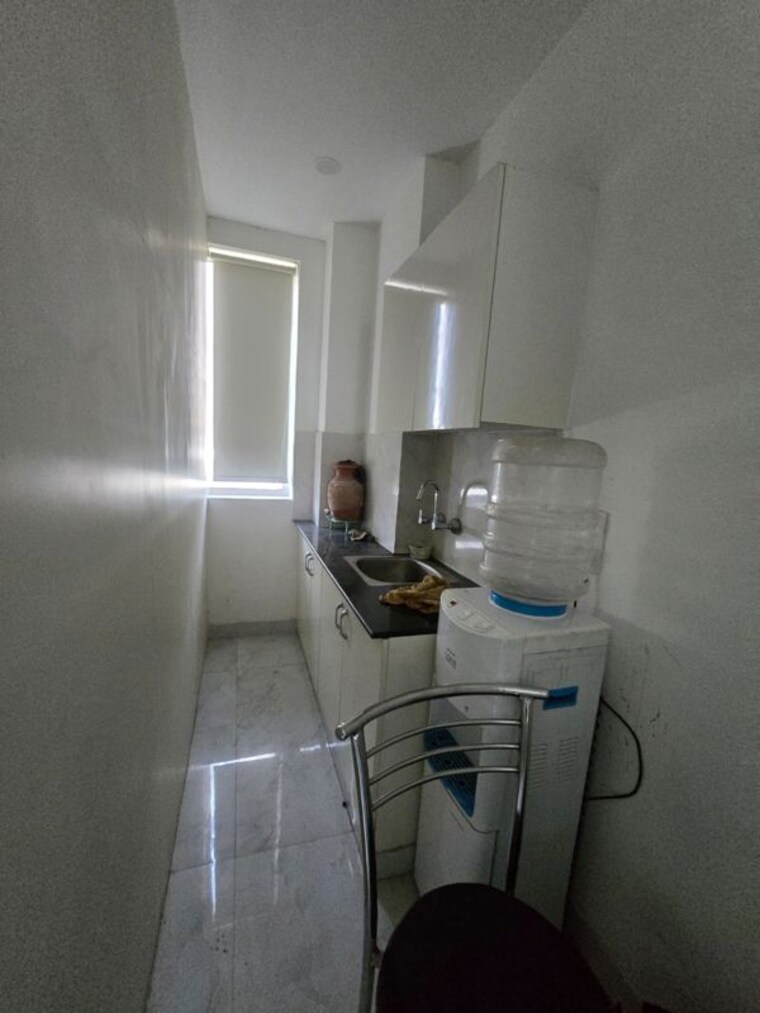 Bathroom, emaar-emerald-plaza Commercial Office Space 741 Sq.Ft. In Sector 65 Gurgaon 10591857