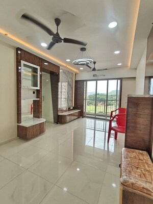 2 BHK Apartment For Rent in Godrej Emerald, Ghodbunder Road