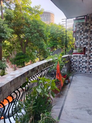 Balcony in 2 BHK Builder Floor at Ardee City, Sector 52 – for Rent