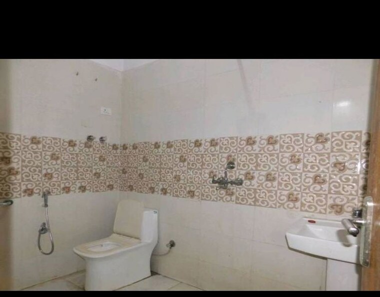 Bathroom, sector 1 greater noida 2 Bedroom 1030 Sq.Ft. Builder Floor In Sector 1 Greater Noida Greater Noida 10591875