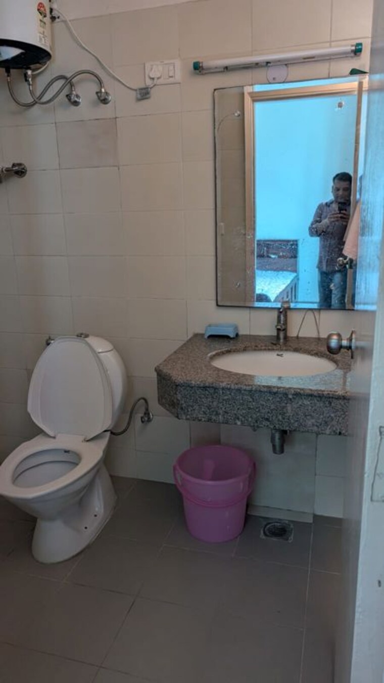 Bathroom, vatika-gurgaon-21 2 Bedroom 1420 Sq.Ft. Apartment In Sector 83 Gurgaon 10591871