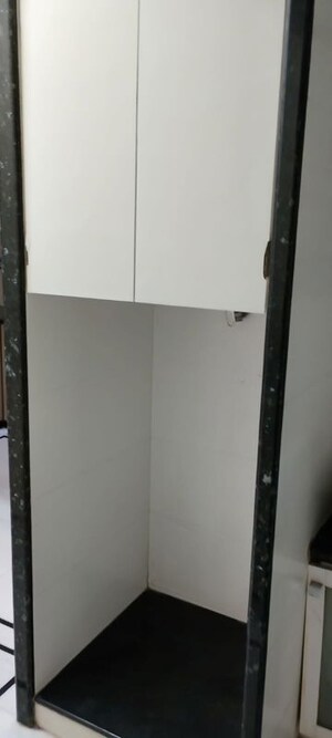 Furnished Amenities in 1 BHK Apartment at Neelganga Apartment, Lower Parel – for Rent