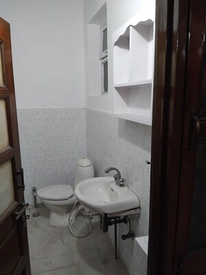 Bathroom in 3 BHK Builder Floor at Sector 23 – for Rent