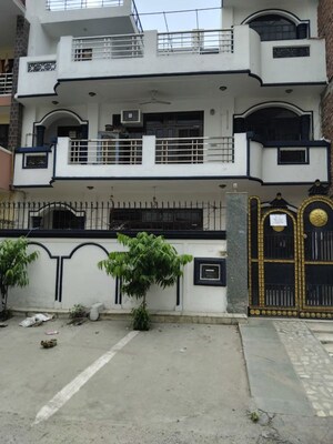 3 BHK Builder Floor – Exterior View View at Sector 23 - for Rent
