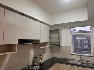 Living Room in 2.5 BHK Builder Floor at Smart World Orchard, Sector 61 – for Rent