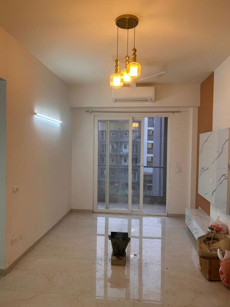 Room, smart-world-orchard 2.5 Bedroom 1150 Sq.Ft. Builder Floor In Sector 61 Gurgaon 10592011