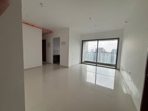 Room in 3 BHK Apartment at Kalpataru Immensa, Kolshet Road – for Rent