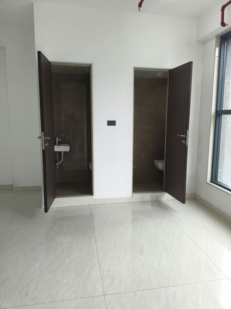Room, arkade-rare Commercial Office Space 412 Sq.Ft. In Bhandup West Mumbai 10591970